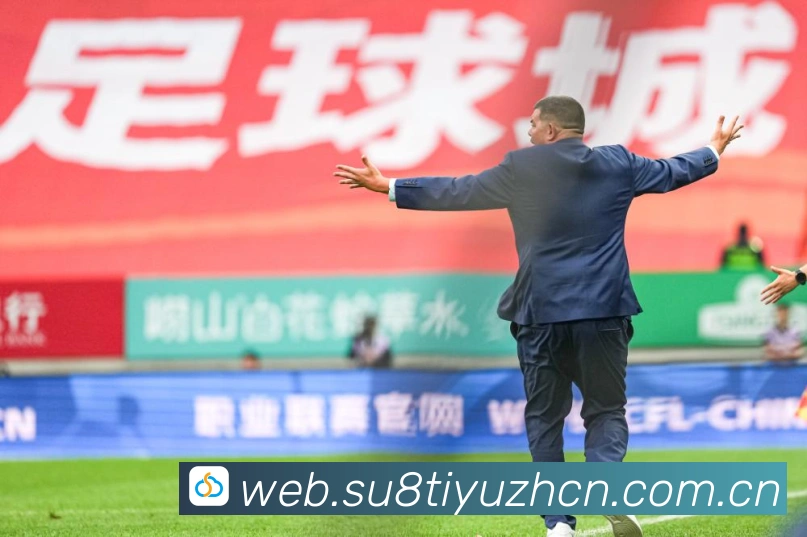 楚阿梅尼维尼修斯状态火热助力球队取胜更数据研判:最新赛事动态与深度分析 楚阿梅尼维尼修斯状态火热助力球队取胜更数据研判:最新赛事动态与深度分析